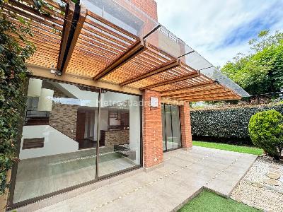 Casa de 3 alcobas en venta en Mora Verde Etapa 1, Bogotá, 176 m² · foto 2 de 20