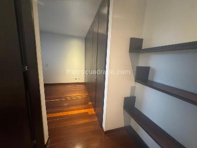 Apartaestudio en venta en Chico Norte Iii Sector Chico, Bogotá, 55 m² · foto 9 de 13