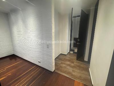 Apartaestudio en venta en Chico Norte Iii Sector Chico, Bogotá, 55 m² · foto 4 de 13