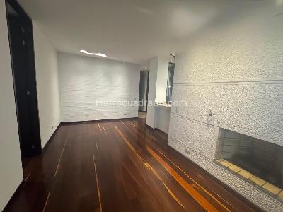 Apartaestudio en venta en Chico Norte Iii Sector Chico, Bogotá, 55 m² · foto 6 de 13