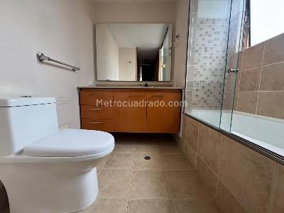 Casa de 3 alcobas en venta en Camino De Arrayanes, Bogotá, 189 m² · foto 15 de 20