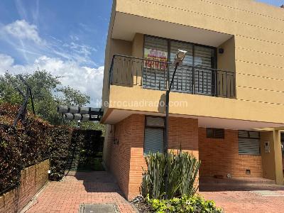 Casa de 4 alcobas en venta en Mora Verde, Bogotá, 170 m² · foto 2 de 20