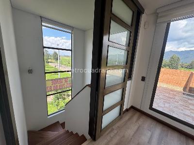 Casa de 4 alcobas en venta en Mora Verde, Bogotá, 170 m² · foto 9 de 20