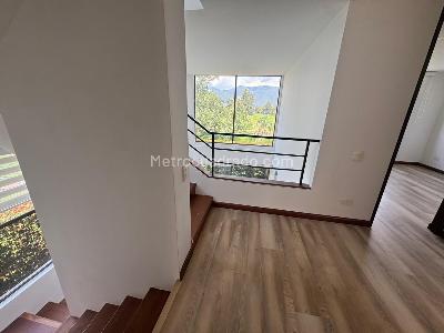 Casa de 4 alcobas en venta en Mora Verde, Bogotá, 170 m² · foto 12 de 20
