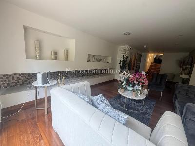 Apartamento en venta en Los Rosales Reservado, Bogotá · foto 9 de 19
