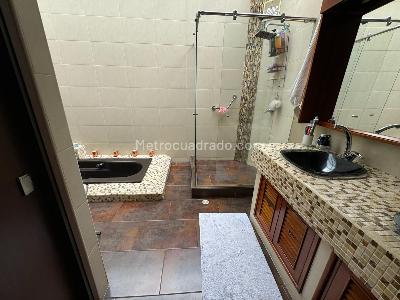 Casa de 3 alcobas en venta en Camino De Los Arrayanes, Bogotá · foto 7 de 20