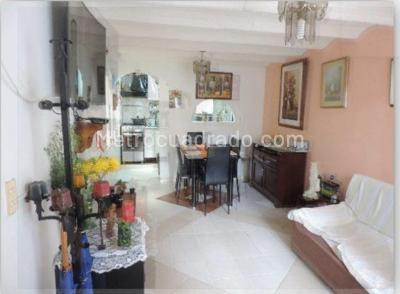 Casa de 5 alcobas en venta en San Antonio Norte, Bogotá, 458 m² · foto 12 de 20