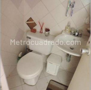 Casa de 5 alcobas en venta en San Antonio Norte, Bogotá, 458 m² · foto 14 de 20