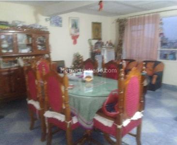 Casa de 5 alcobas en venta en Santa Librada, Bogotá, 423 m² · foto 3 de 20