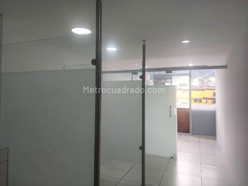 Consultorio en Venta, EL LAGO, Bogotá D.C. - Más