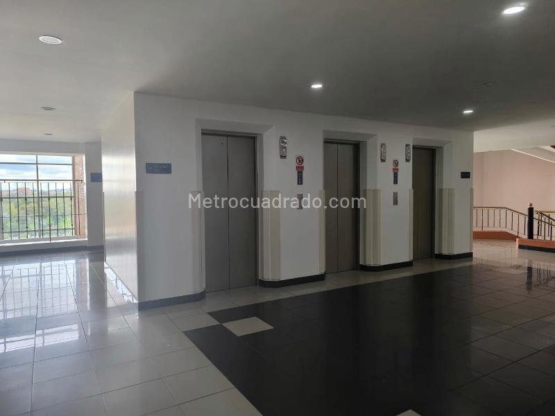 Consultorio en Arriendo, CEDRITOS CONTADOR, Bogotá D.C. - Más