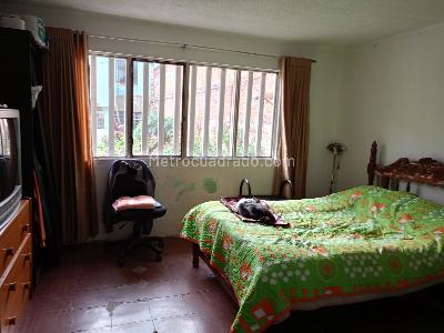 Casa de 5 alcobas en venta en Perdomo, Bogotá, 332 m² · foto 10 de 20