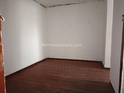 Casa de 5 alcobas en venta en Perdomo, Bogotá, 332 m² · foto 12 de 20