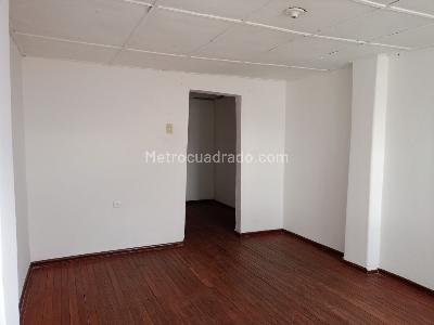 Casa de 5 alcobas en venta en Perdomo, Bogotá, 332 m² · foto 13 de 20