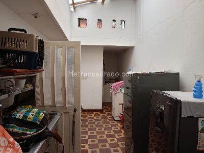 Casa de 5 alcobas en venta en Perdomo, Bogotá, 332 m² · foto 15 de 20