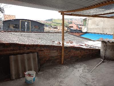 Casa de 5 alcobas en venta en Perdomo, Bogotá, 332 m² · foto 16 de 20