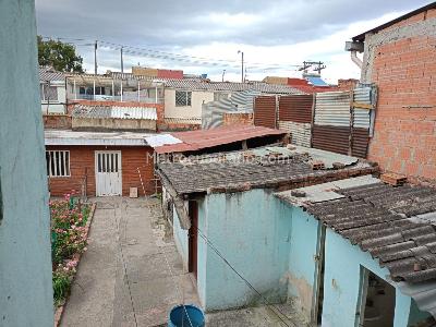 Casa de 5 alcobas en venta en Perdomo, Bogotá, 332 m² · foto 17 de 20
