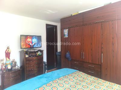 Apartamento de 3 alcobas en venta en Santa Isabel Occidental, Bogotá, 78 m² · foto 11 de 17