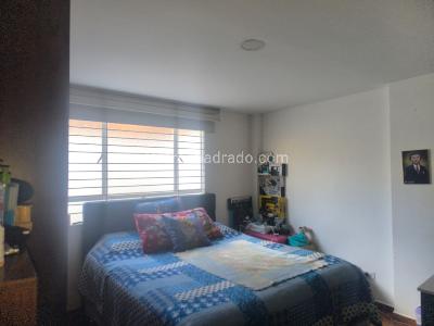 Apartamento de 3 alcobas en venta en Santa Isabel Occidental, Bogotá, 78 m² · foto 8 de 17