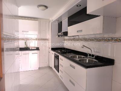 Apartamento de 3 alcobas en venta en Chico San Patricio, Bogotá, 163 m² · foto 11 de 20