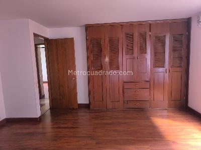Apartamento de 3 alcobas en venta en Chico San Patricio, Bogotá, 163 m² · foto 9 de 20