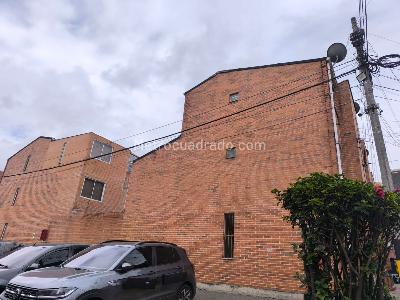 Casa de 4 alcobas en venta en Madelena Ix, Bogotá, 60 m² · foto 15 de 20