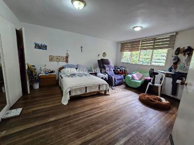 Casa de 5 alcobas en venta en Estadio Medellin, Medellín, 362 m² · foto 6 de 14
