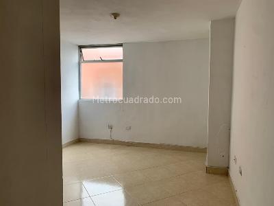 Apartamento de 3 alcobas en venta en La Castellana Medellin, Medellín, 81 m² · foto 5 de 14