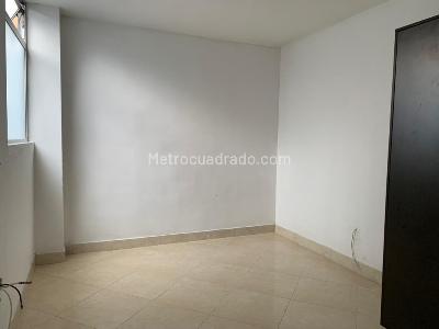 Apartamento de 3 alcobas en venta en La Castellana Medellin, Medellín, 81 m² · foto 7 de 14
