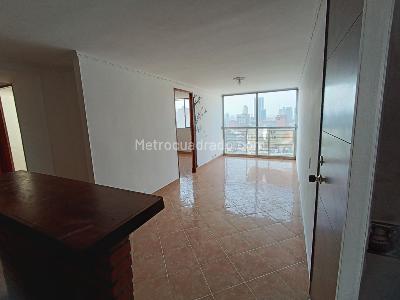 Apartamento en venta en Prado, Medellín · foto 2 de 9