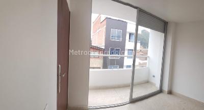 Apartamento de 2 alcobas en venta en Las Margaritas Itagui, Itagüí, 60 m² · foto 8 de 12
