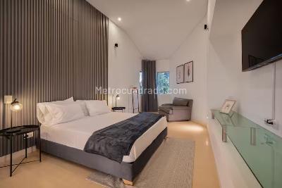Casa de 5 alcobas en venta en Poblado El Tesoro Medellin, Medellín, 300 m² · foto 10 de 13
