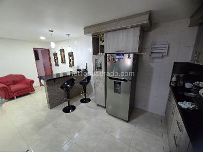 Casa de 5 alcobas en venta en Girardot Medellin, Medellín, 224 m² · foto 7 de 19