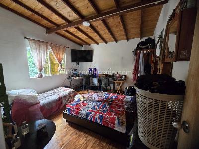 Casa de 5 alcobas en venta en Girardot Medellin, Medellín, 224 m² · foto 9 de 19