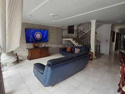 Casa de 4 alcobas en venta en Cabañitas Bello, Bello, 260 m² · foto 17 de 19