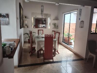 Casa de 4 alcobas en venta en Buenos Aires Medellin, Medellín, 158 m² · foto 2 de 15