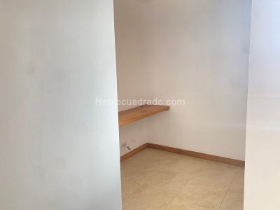 Apartamento de 3 alcobas en venta en Florida Norteamerica Bello, Bello, 76 m² · foto 2 de 17
