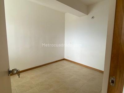 Apartamento de 3 alcobas en venta en Florida Norteamerica Bello, Bello, 76 m² · foto 8 de 17