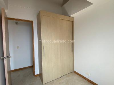 Apartamento de 3 alcobas en venta en Florida Norteamerica Bello, Bello, 76 m² · foto 10 de 17