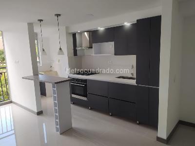 Apartamento de 3 alcobas en venta en Parques Del Sol Sabaneta, Sabaneta, 58 m² · foto 2 de 14