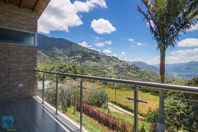 Casa de 5 alcobas en venta en Parcelacion Norteamerica Bello, Bello, 660 m² · foto 12 de 20