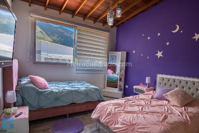 Casa de 5 alcobas en venta en Parcelacion Norteamerica Bello, Bello, 660 m² · foto 13 de 20