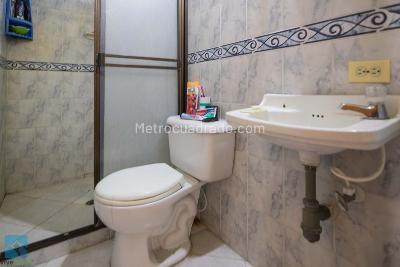 Apartamento de 4 alcobas en venta en Alcala Envigado, Envigado, 117 m² · foto 9 de 9