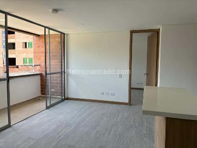 Apartamento de 3 alcobas en venta en Distrito Plaza Bello, Bello, 71 m² · foto 3 de 17