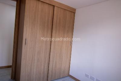 Apartamento de 3 alcobas en venta en Distrito Plaza Bello, Bello, 71 m² · foto 9 de 17