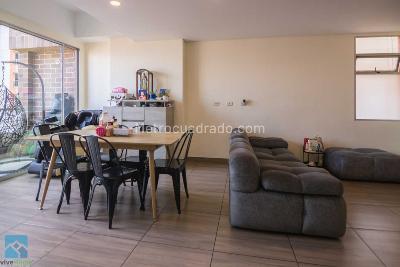 Apartamento en venta en Tipo Duplex Zuñiga Envigado, Envigado · foto 3 de 15