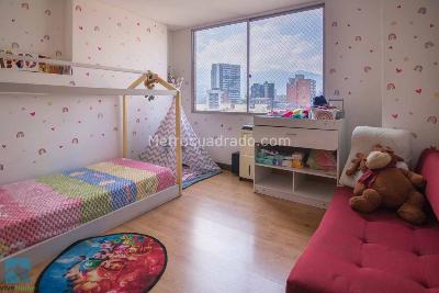 Apartamento en venta en Tipo Duplex Zuñiga Envigado, Envigado · foto 5 de 15