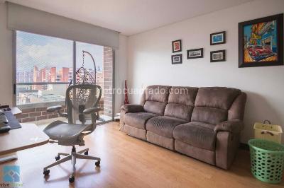 Apartamento en venta en Tipo Duplex Zuñiga Envigado, Envigado · foto 10 de 15