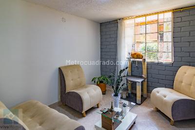 Casa de 4 alcobas en venta en Condominio Campestre Riachuelos Bello, Bello, 130 m² · foto 2 de 20