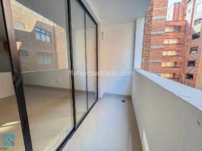 Apartamento de 3 alcobas en venta en Laureles Medellin, Medellín, 106 m² · foto 11 de 13